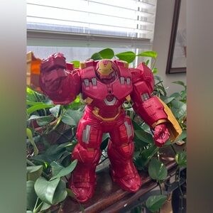 Marvel Iron Man Hulkbuster Sound/Lights 2015